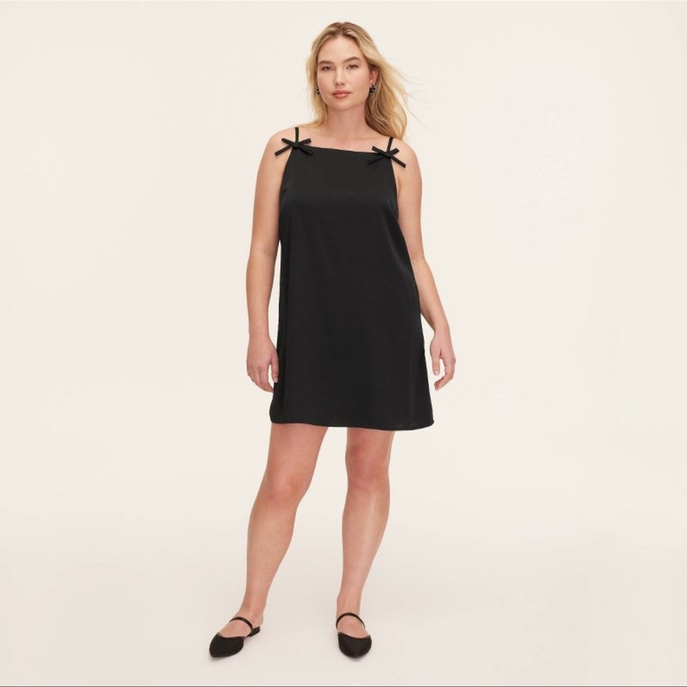 Elegant Black Sleeveless Dress